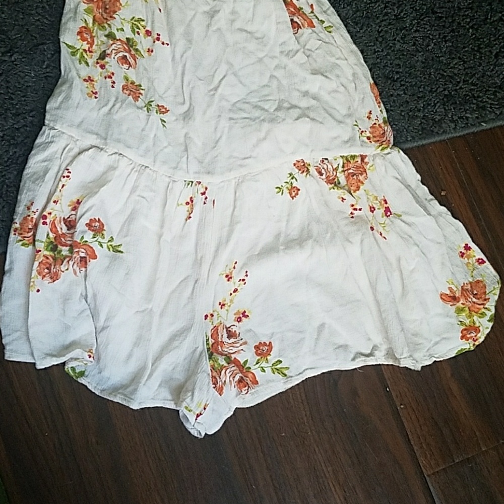 Floral romper - Picture 2 of 4